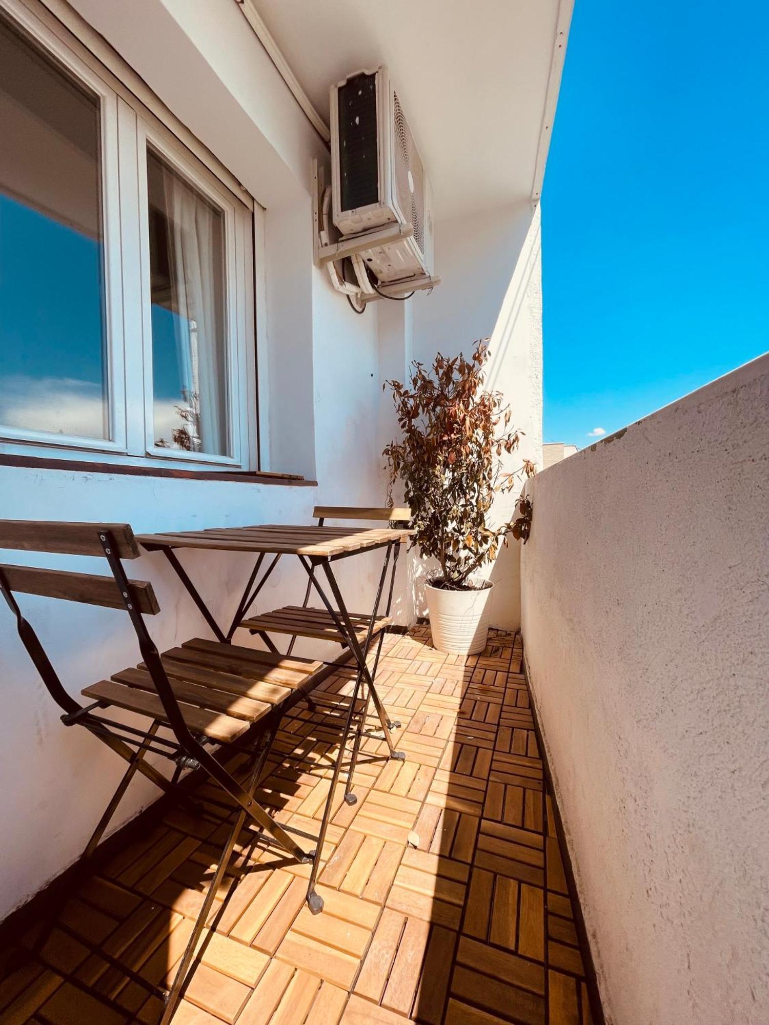 Piso Acogedor Y Tranquilo - Junto A Ifema Y Aerop. Leilighet Madrid Eksteriør bilde